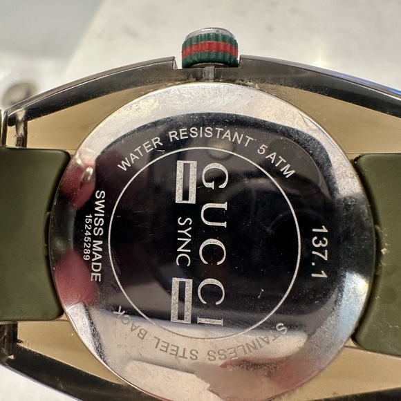 Gucci Watch - Picture 2 of 3